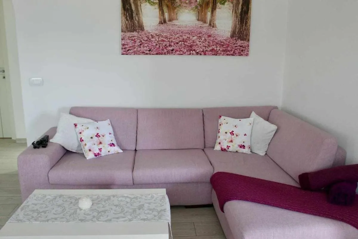 Apartment La Rosa, Views On Lake Of Caldonazzo Rome Italy