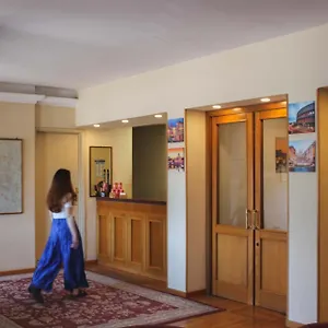 Hotel Oasi Santa Rosa, Rom